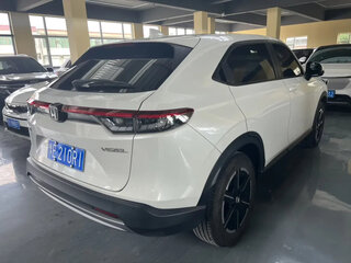 2023 Honda Vezel II, белый, 1870500 рублей, вид 5