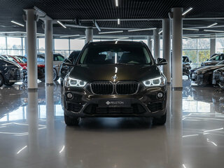 2017 BMW X1 20i xDrive II (F48), коричневый, 2880000 рублей, вид 3