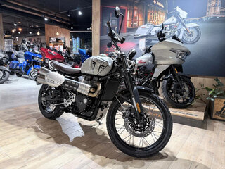 2024 Triumph Scrambler, серебристый, 1800000 рублей, вид 5