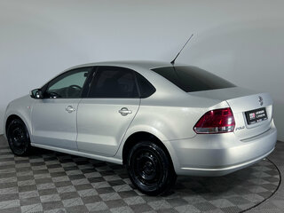 2011 Volkswagen Polo V, серебристый, 780000 рублей, вид 4