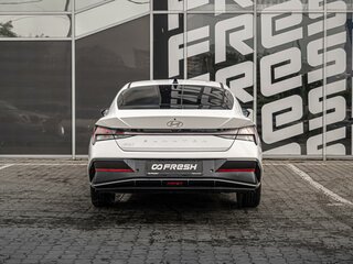 2023 Hyundai Elantra N Line VII (CN7) Рестайлинг, белый, 2050000 рублей, вид 4