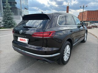 2018 Volkswagen Touareg III, коричневый, 5255000 рублей, вид 5
