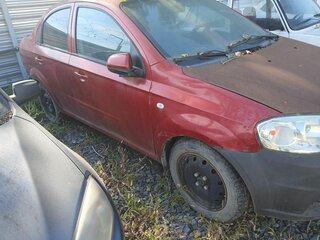 2011 Chevrolet Aveo I Рестайлинг, красный, 232500 рублей, вид 3