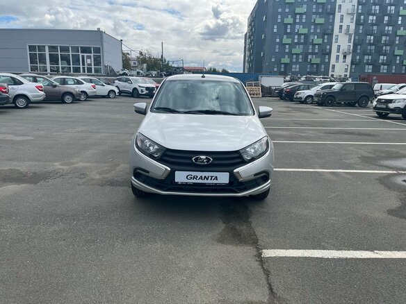 2026 Lada (ВАЗ) Granta I Рестайлинг, серебристый, 1114000 рублей - вид 10