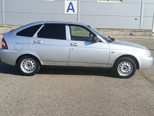 2011 Lada (ВАЗ) Priora I, серебристый, 205000 рублей - вид 3