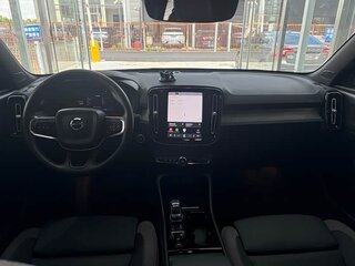 2024 Volvo XC40 I Рестайлинг, белый, 3085339 рублей, вид 5