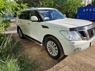 2011 Nissan Patrol VI (Y62), белый, 1680000 рублей, вид 2