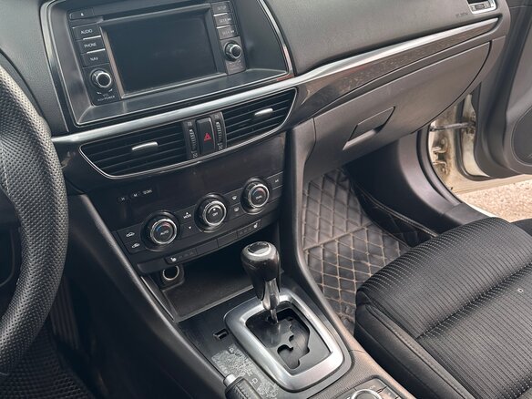 2013 Mazda 6 III (GJ), белый, 1090000 рублей - вид 14