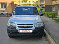 2020 Chevrolet Niva I Рестайлинг, серебристый, 520000 рублей - вид 1