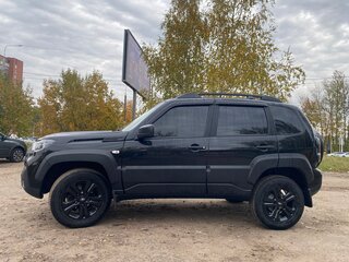 2023 Lada (ВАЗ) Niva Travel I, чёрный, 1150000 рублей, вид 4