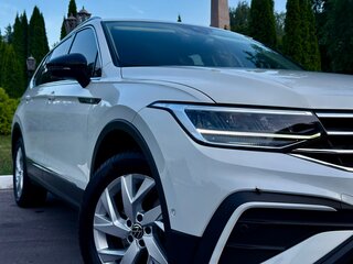 2022 Volkswagen Tiguan Allspace II Рестайлинг, белый, 2390000 рублей, вид 3