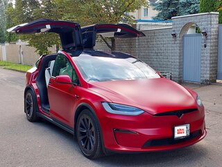 2021 Tesla Model X Long Range I Рестайлинг, красный, 7900000 рублей, вид 1