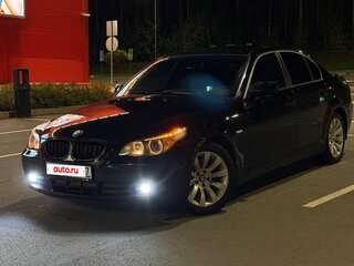 2003 BMW 5 серии 520i V (E60/E61), чёрный, 850000 рублей, вид 1