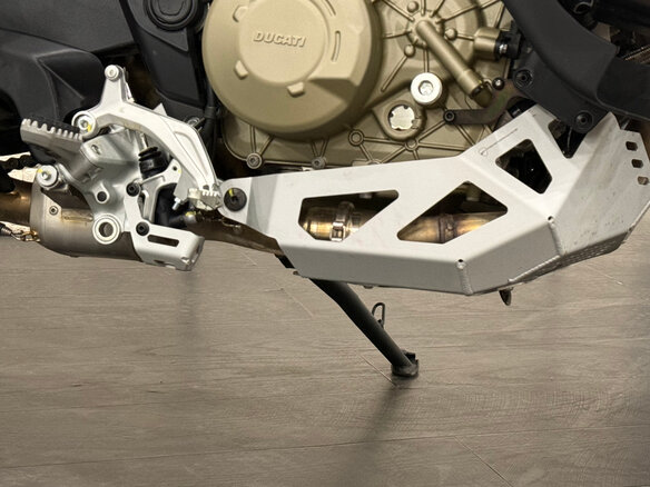 2026 Ducati Multistrada V4, чёрный, 3520000 рублей - вид 12
