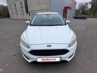 2015 Ford Focus III Рестайлинг, белый, 880000 рублей, вид 1