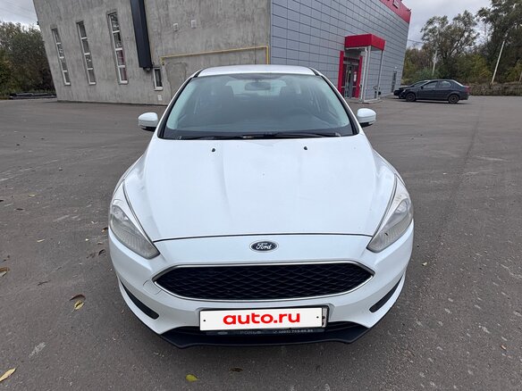 2015 Ford Focus III Рестайлинг, белый, 840999 рублей