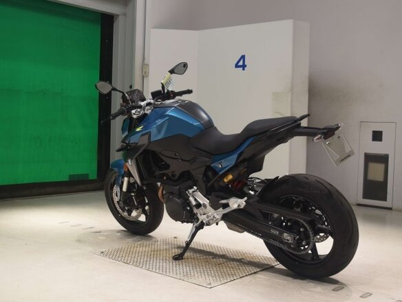 2026 BMW F 900 R, голубой, 1300000 рублей - вид 5