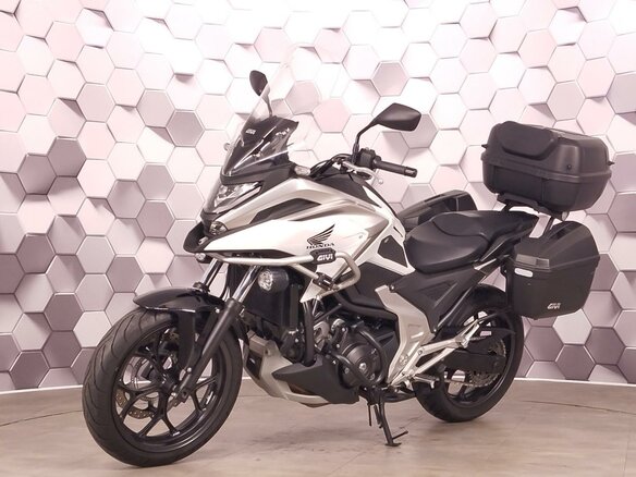 2021 Honda NC 750X, белый - вид 1