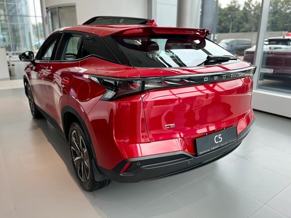 2026 Omoda C5 II, красный, 2779000 рублей - вид 7