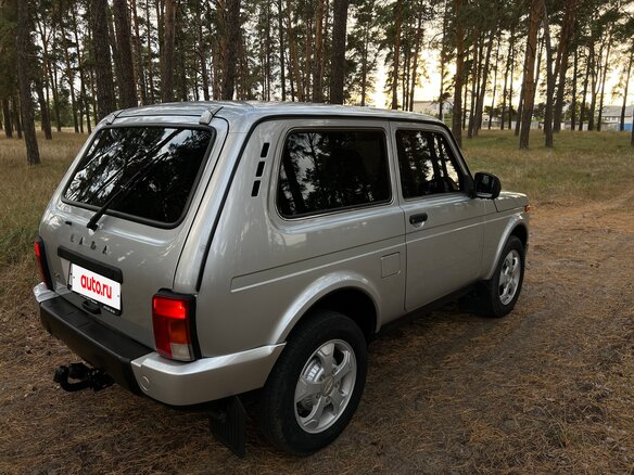 2018 Lada (ВАЗ) 2121 (4x4) Urban I Рестайлинг, серебристый, 685000 рублей - вид 10