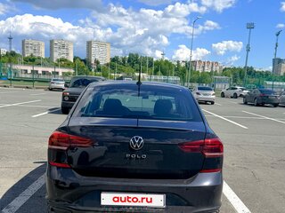 2020 Volkswagen Polo VI, чёрный, 1150000 рублей, вид 4