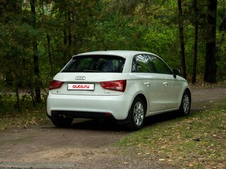 2013 Audi A1 I (8X), белый, 900000 рублей, вид 4