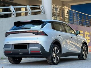 2026 Changan Qiyuan Q05 51.9 kWh II, серебристый, 2300000 рублей, вид 4