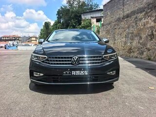 2023 Volkswagen Magotan B8 Рестайлинг, чёрный, 1810000 рублей, вид 2
