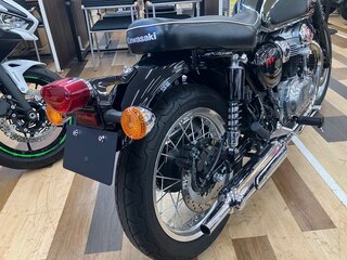 2021 Kawasaki W 800, чёрный, 931000 рублей, вид 4