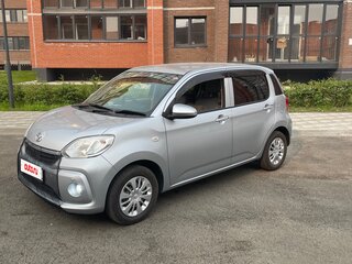 2018 Toyota Passo III, серебристый, 960000 рублей, вид 1