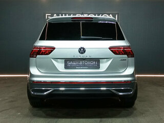 2021 Volkswagen Tiguan II Рестайлинг, серебристый, 2630000 рублей, вид 5