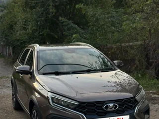 2025 Lada (ВАЗ) Vesta SW Cross I Рестайлинг (NG), коричневый, 1550000 рублей, вид 4