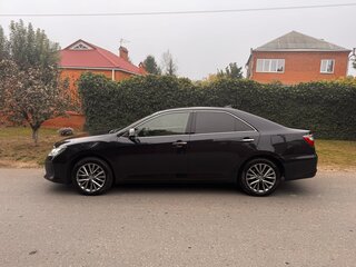 2017 Toyota Camry VII (XV50) Рестайлинг, серый, 2290000 рублей, вид 5