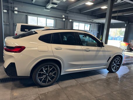 2022 BMW X4 20i II (G02) Рестайлинг, белый, 6390000 рублей, вид 2