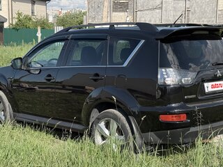 2012 Mitsubishi Outlander II Рестайлинг, чёрный, 1400000 рублей, вид 4