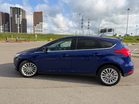 2015 Ford Focus III Рестайлинг, синий - вид 6
