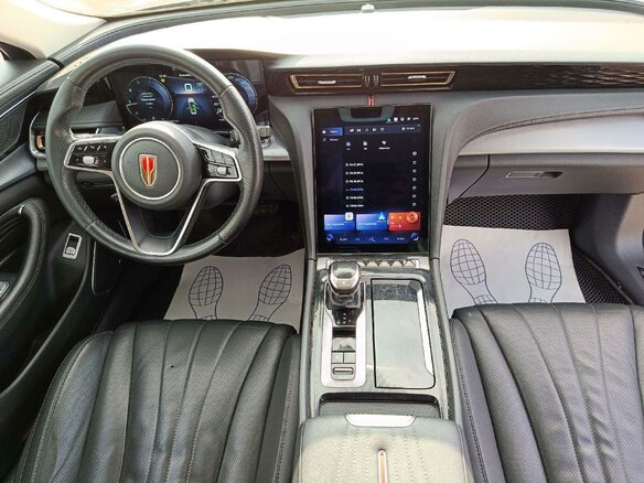 2024 Hongqi H5 II, чёрный - вид 10