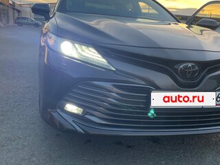 2020 Toyota Camry VIII (XV70), серый, 2700000 рублей, вид 3