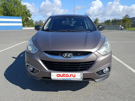2013 Hyundai ix35 I, коричневый, 1080000 рублей, вид 2