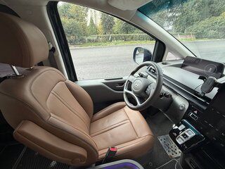 2025 Hyundai Staria I, чёрный, 6650000 рублей, вид 5