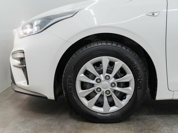 2020 Kia K3 II, белый - вид 16