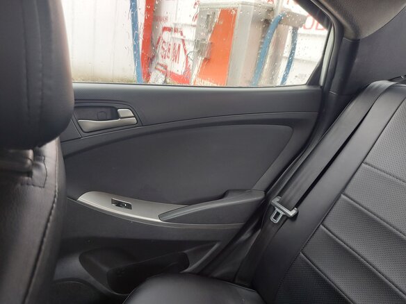 2016 Hyundai Solaris I Рестайлинг, белый, 600000 рублей - вид 17