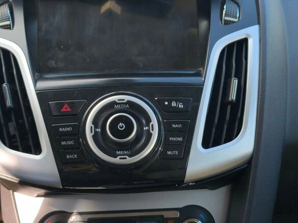 2012 Ford Focus III, серый - вид 16