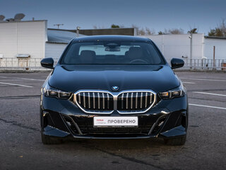2023 BMW 5 серии 523d xDrive VIII (G60/G61/G68), чёрный, 7990000 рублей, вид 2