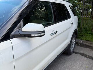 2011 Ford Explorer V, белый, 1450000 рублей, вид 2