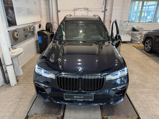 2021 BMW X7 M50i I (G07), синий, 9000000 рублей, вид 3