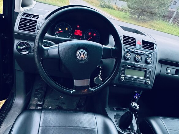 2007 Volkswagen Touran I Рестайлинг, чёрный, 379000 рублей - вид 16