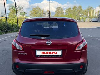 2010 Nissan Qashqai I Рестайлинг, красный, 720000 рублей, вид 5