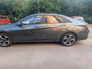 2022 Hyundai Avante VII, зелёный, 2100000 рублей, вид 4