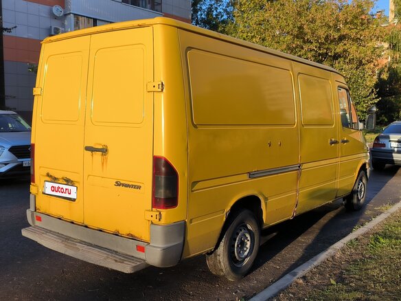 2006 Mercedes-Benz Sprinter, жёлтый, 400000 рублей - вид 5